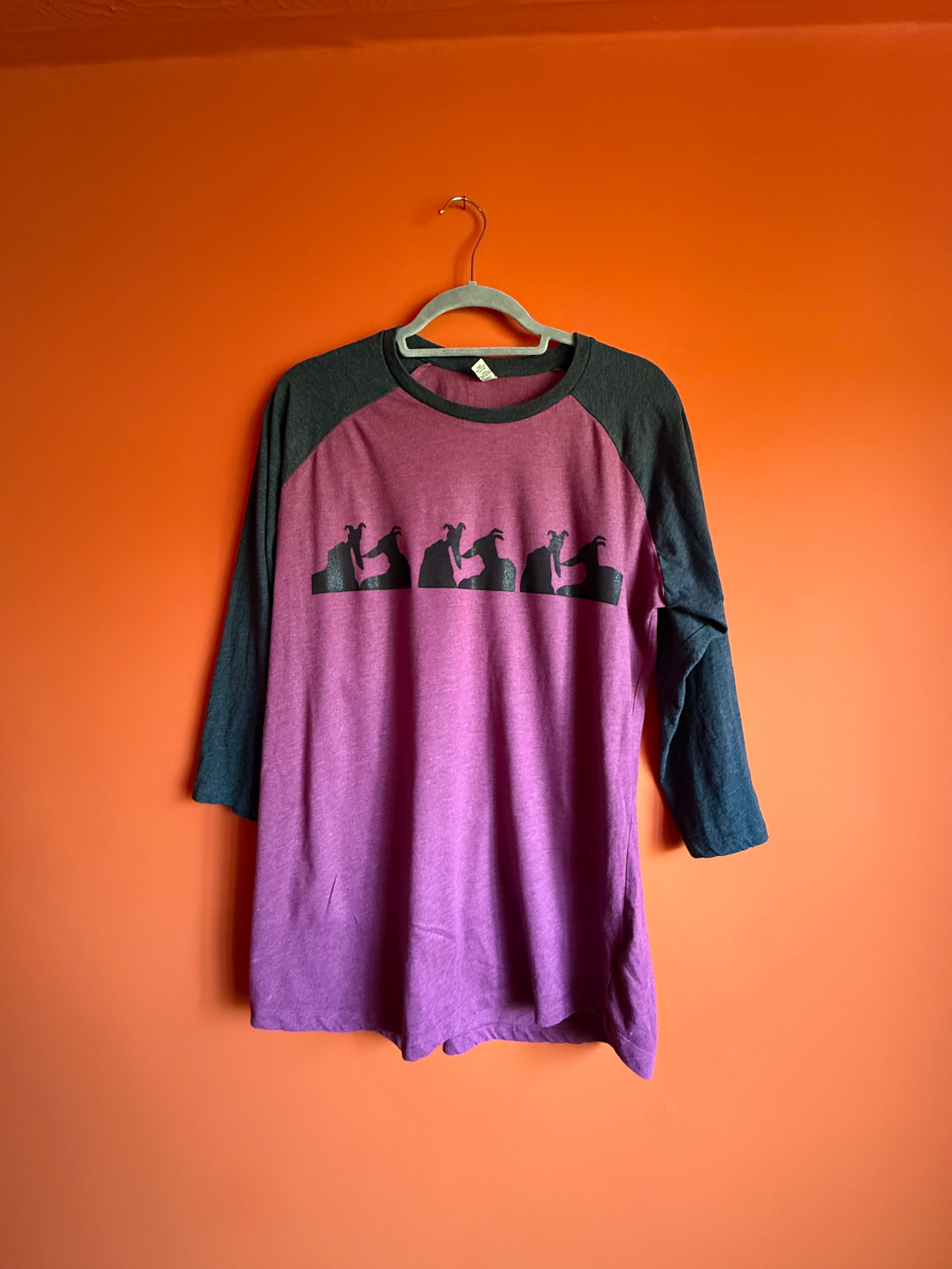 Hound Dogs Baseball Shirt Recycled Size Large